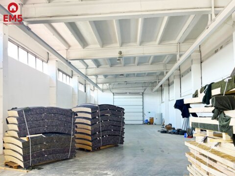 500 m2. Produkcja, magazyn.