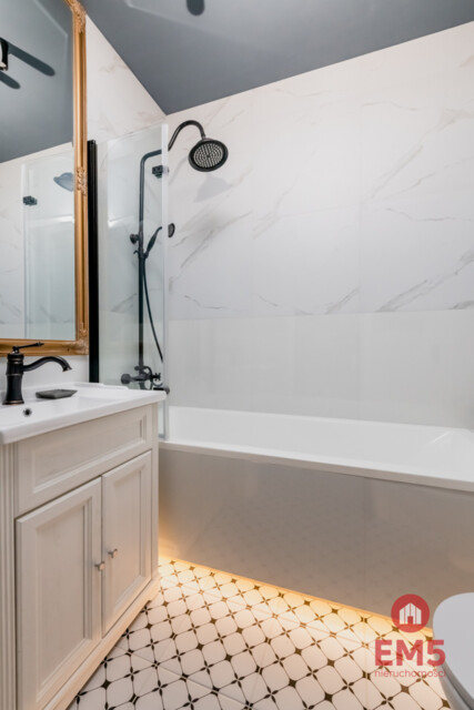 Wysoki standard z klimatem kamienicy