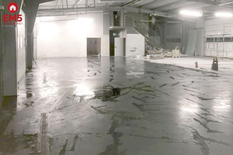 Hala z zapleczem biurowo-socjalnym, 570 m2