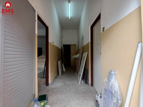 Business premises for rent