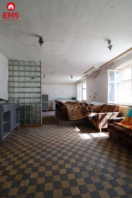 Business premises for sale