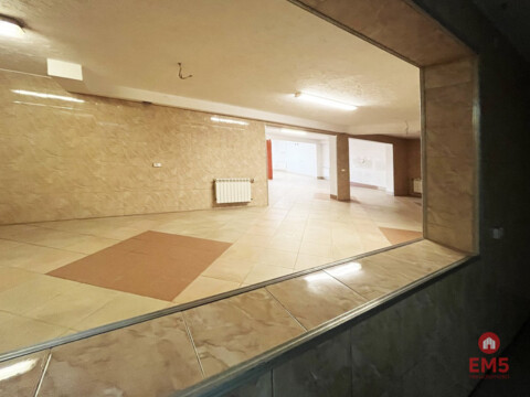 180 m2 na catering, handel, usługi