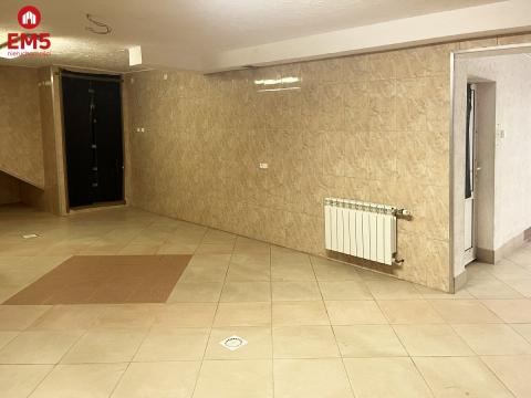 180 m2 na catering, handel, usługi