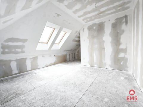 Dom wolnostojący 160 m² blisko jeziora i lasu