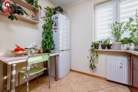 Ładne 2 pokoje z miejscem garażowym