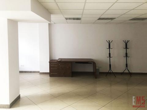 Business premises for rent