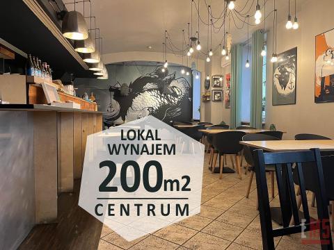 Ładny lokal na parterze w centrum miasta!