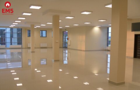 Miejsce na salon sprzedaży Twojej marki!