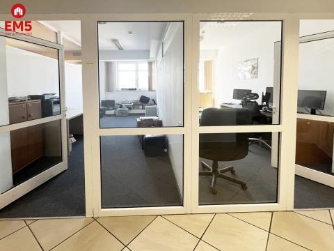 Business premises for rent