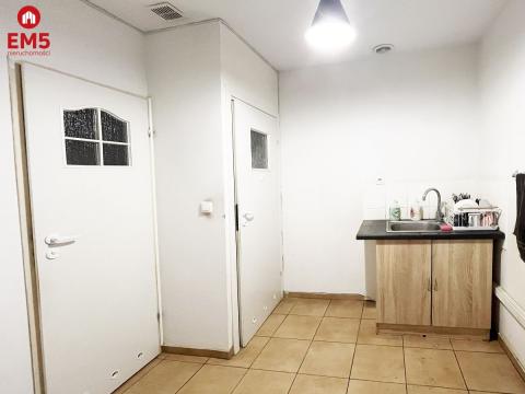 Business premises for rent