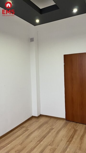 Business premises for rent