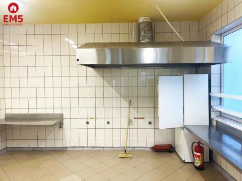 Business premises for rent