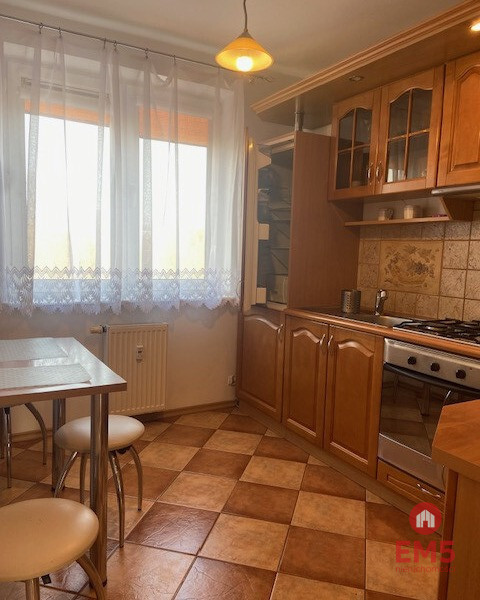 Zadbane 2-pokojowe mieszkanie obok basenu !!!