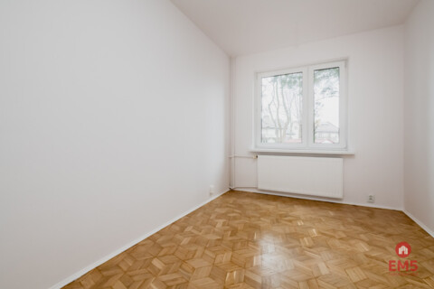 Wysoki parter z balkonem