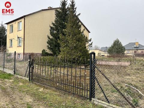 Dom w dobrej cenie i atrakcyjnej lokalizacji