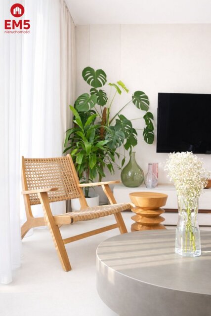 Trzy pokoje, premium,  winda.