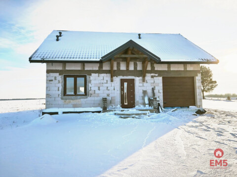 Dom w stanie surowym zamkniętym