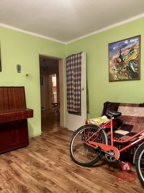 4-pokojowe mieszkanie do remontu w Sejnach