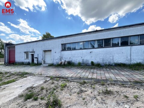 Magazyn, produkcja.  700 m2