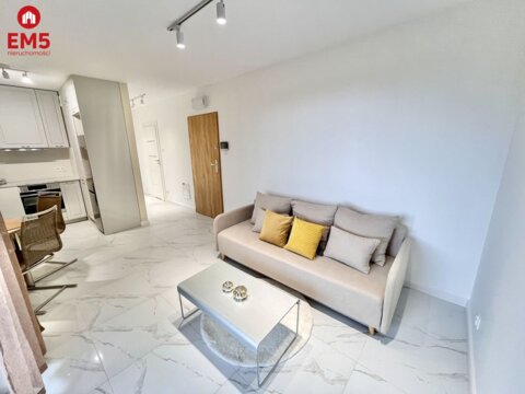 Trzy pokoje, do wejscia, Centrum