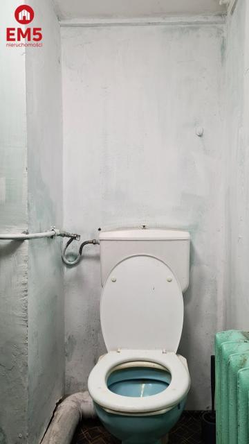 Lokal handlowo-usługowy na parterze