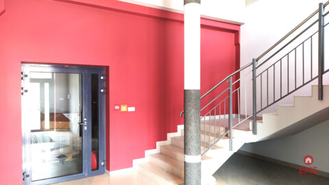 Business premises for rent