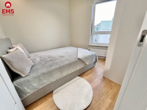 Trzy pokoje, do wejscia, Centrum