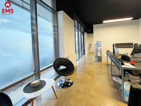 Business premises for rent