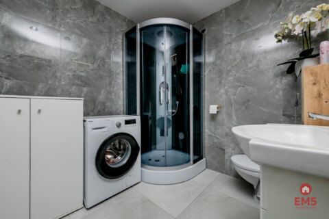 Dwa pokoje w centrum z balkonem