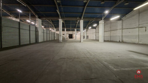Hala-magazyn z rampą 1200 m2