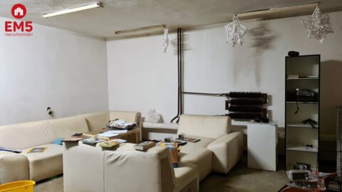 Lokal użytkowy z rampą, 90 m2