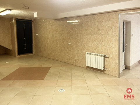 180 m2 na catering, handel, usługi