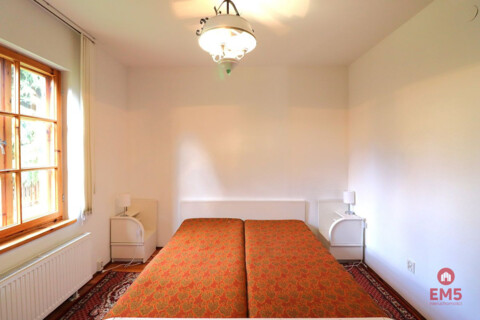 Dom w Atenach nad jeziorem Blizno