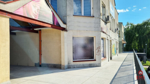 Lokal użytkowy 152 m2 na parterze