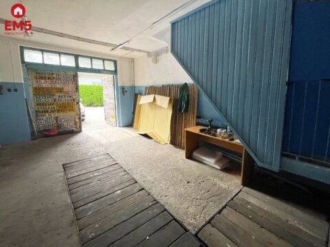 Business premises for rent