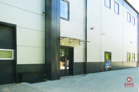 Budynek 1400 m2. Szkoła, fitness, gabinety