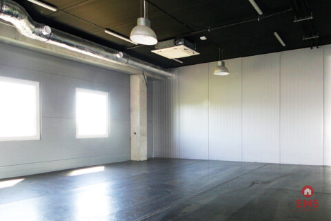 Budynek 1400 m2. Szkoła, fitness, gabinety