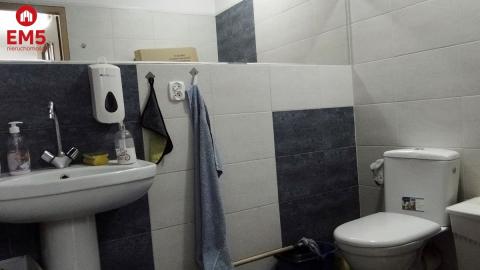 Business premises for rent