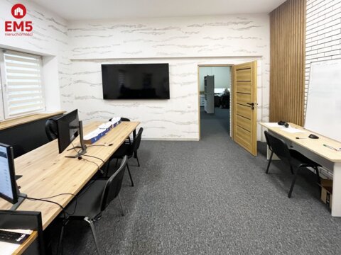 Ładna powierzchnia biurowa 100 m2