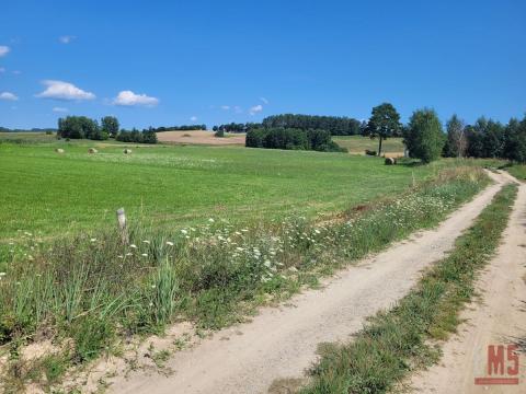 Działka nad jeziorem w gminie Stare Juchy.