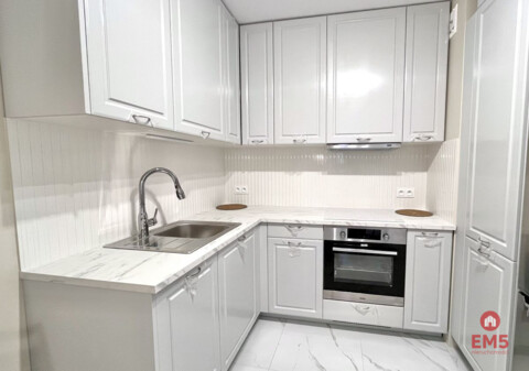 Trzy pokoje, do wejscia, Centrum