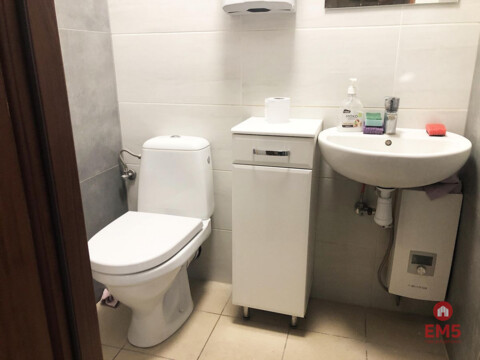 Business premises for rent