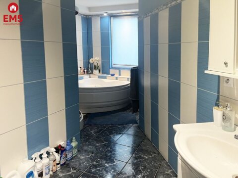 Business premises for sale