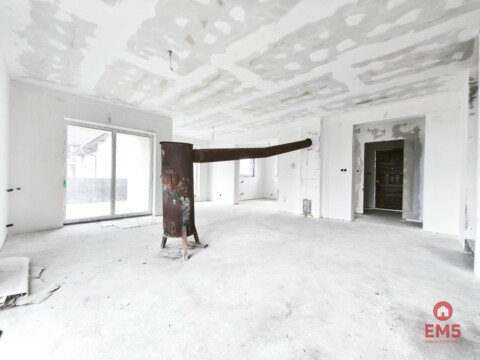 Dom wolnostojący 160 m² blisko jeziora i lasu