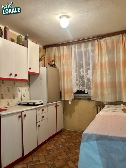 4-pokojowe mieszkanie do remontu w Sejnach