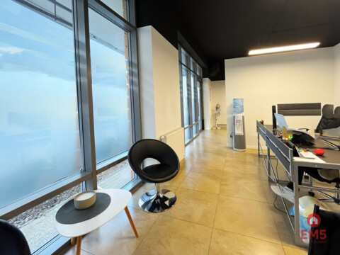 Atrakcyjny lokal przy ul. Jurowieckiej