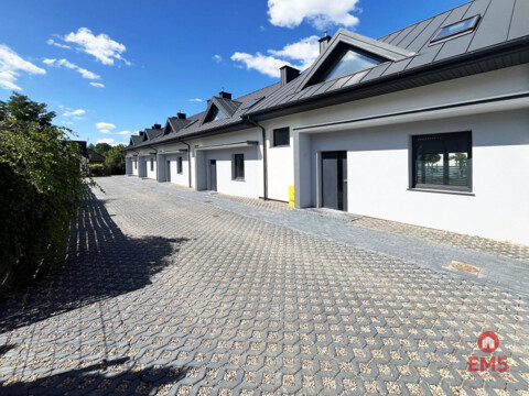 Szeregówki  w świetnej lokalizacji