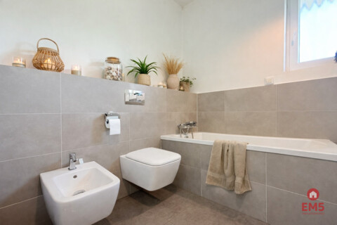 дом на продажу