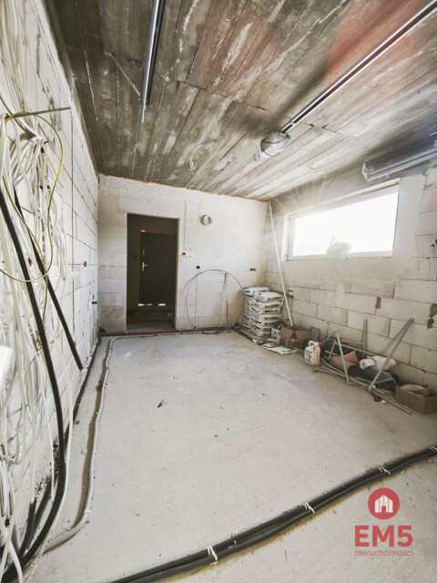 Dom w stanie surowym zamkniętym