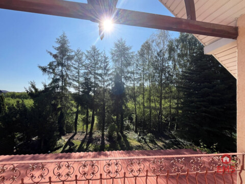 Dom z ogrodem Porosły